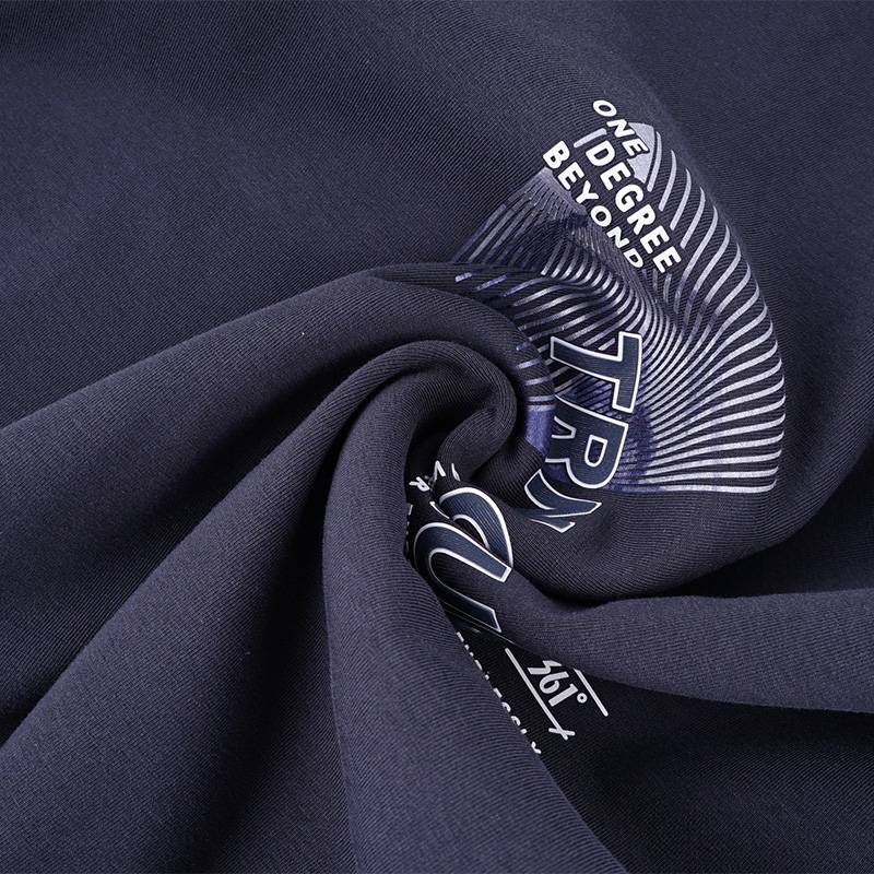 男子圆领套头卫衣