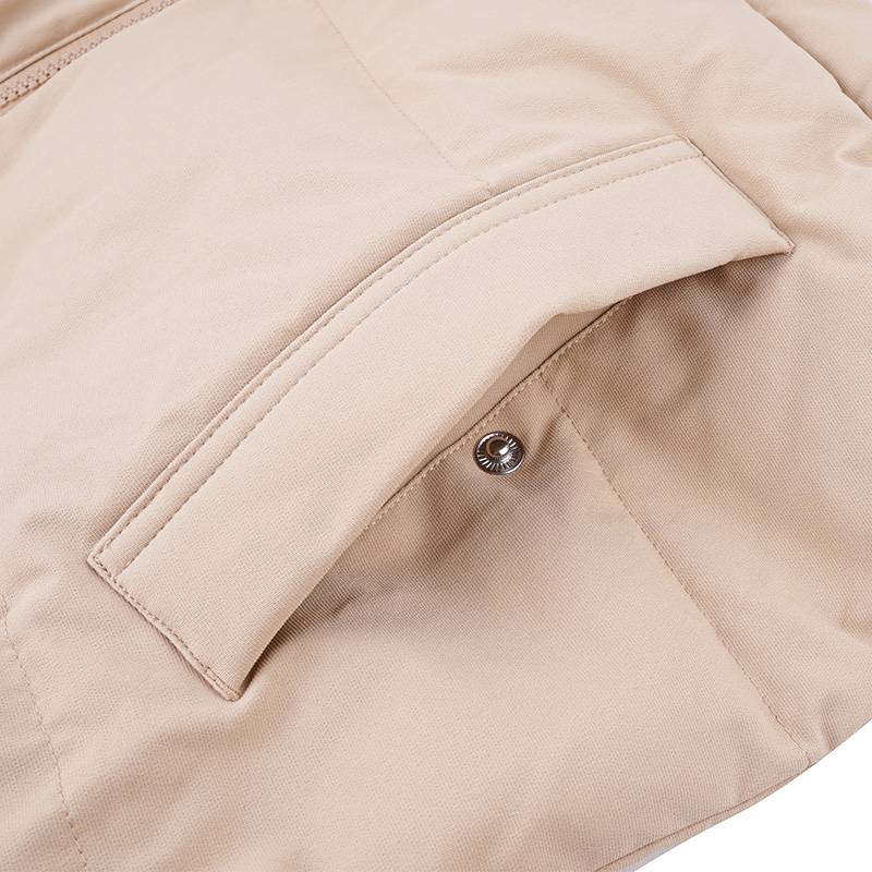 女款时尚运动休闲保暖羽绒服