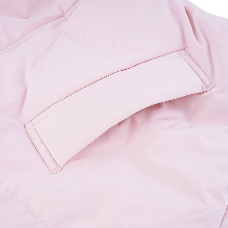 女子连帽撞色羽绒服