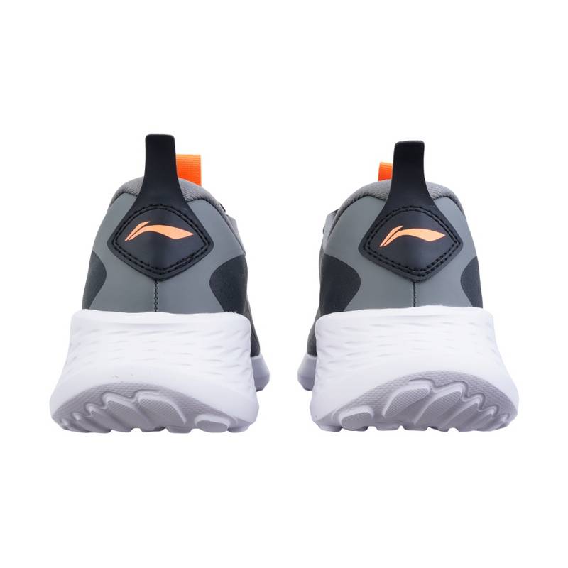 男子轻云跑步鞋