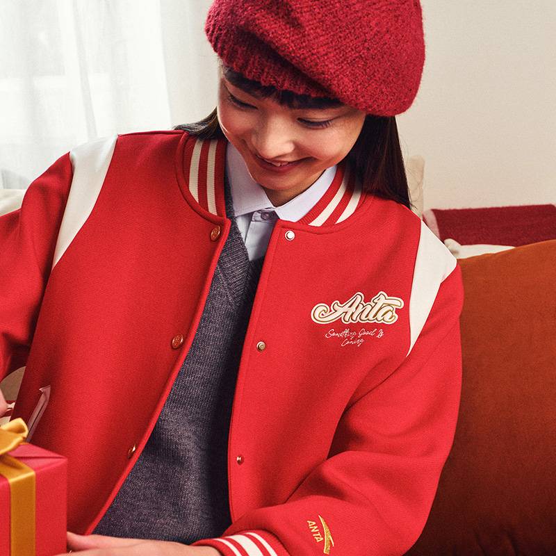 女子针织运动夹克上衣