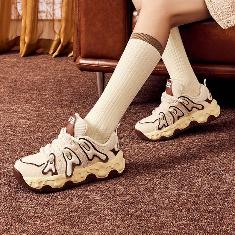 奶昔女子舒适回弹休闲鞋