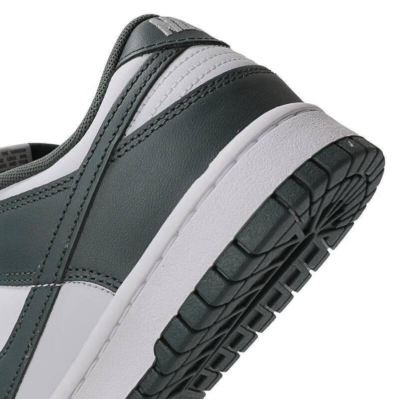 男子NIKE DUNK LOW RETRO板鞋/复刻鞋 DV0833-111