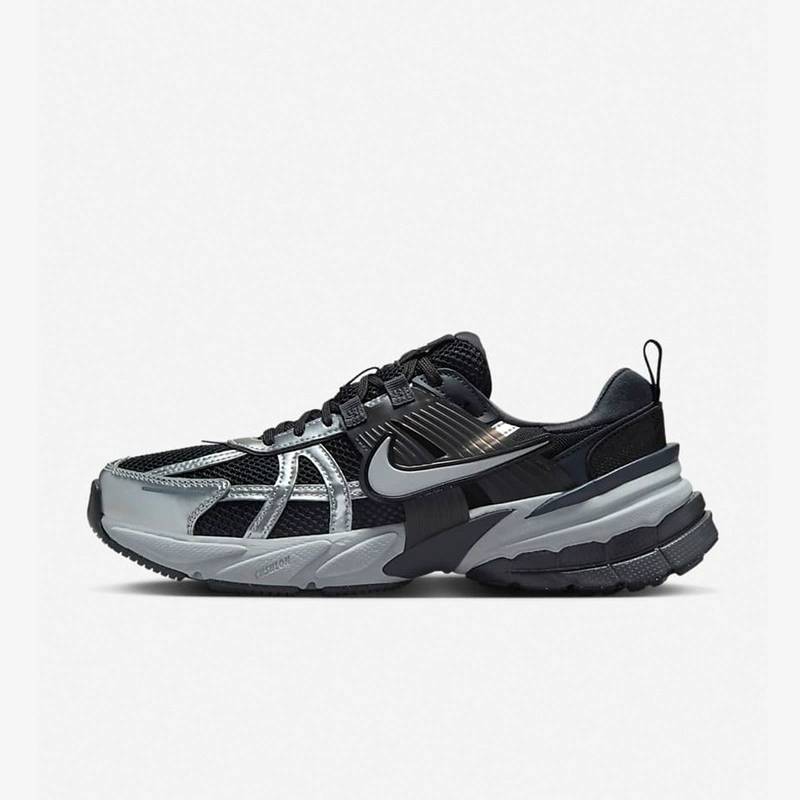 女子W NIKE V2K RUN运动休闲鞋FD0736-005