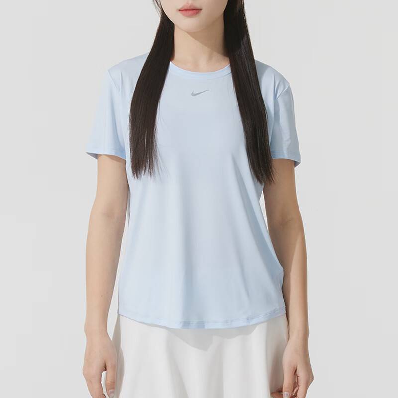 女子透气速干经典款短袖