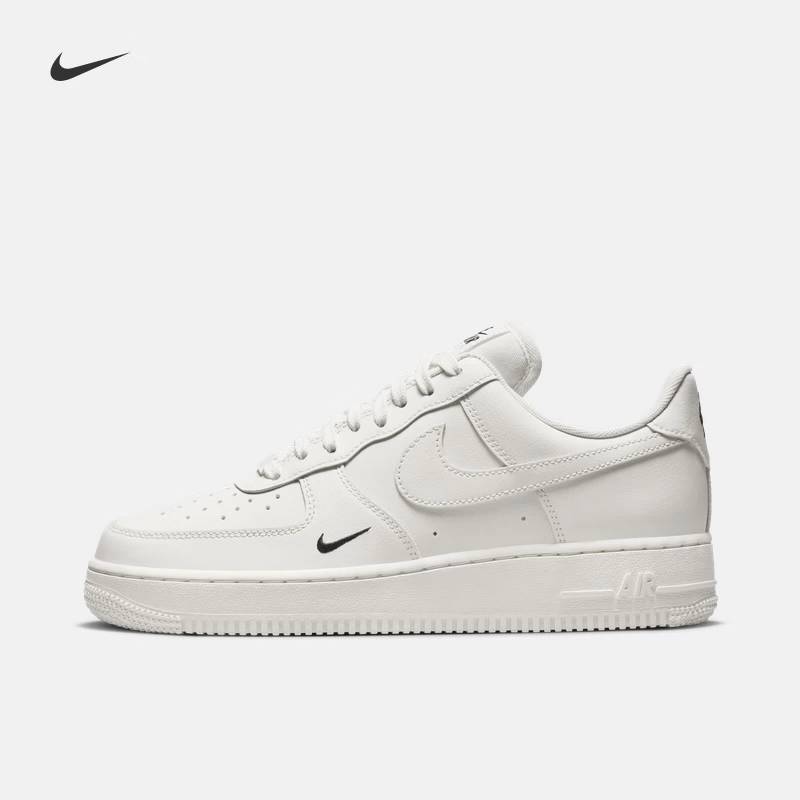 女鞋Air Force 1 '07板鞋AF1空军奶白小勾休闲鞋 HF1058-133