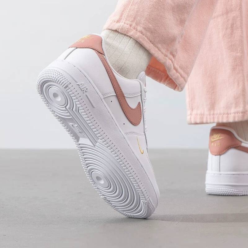女子Air Force 1 07 Essential运动休闲鞋CZ0270-103