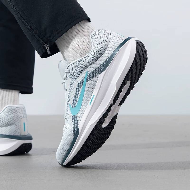 男子NIKE AIR WINFLO 11 WIDE运动跑步鞋FQ8937-004