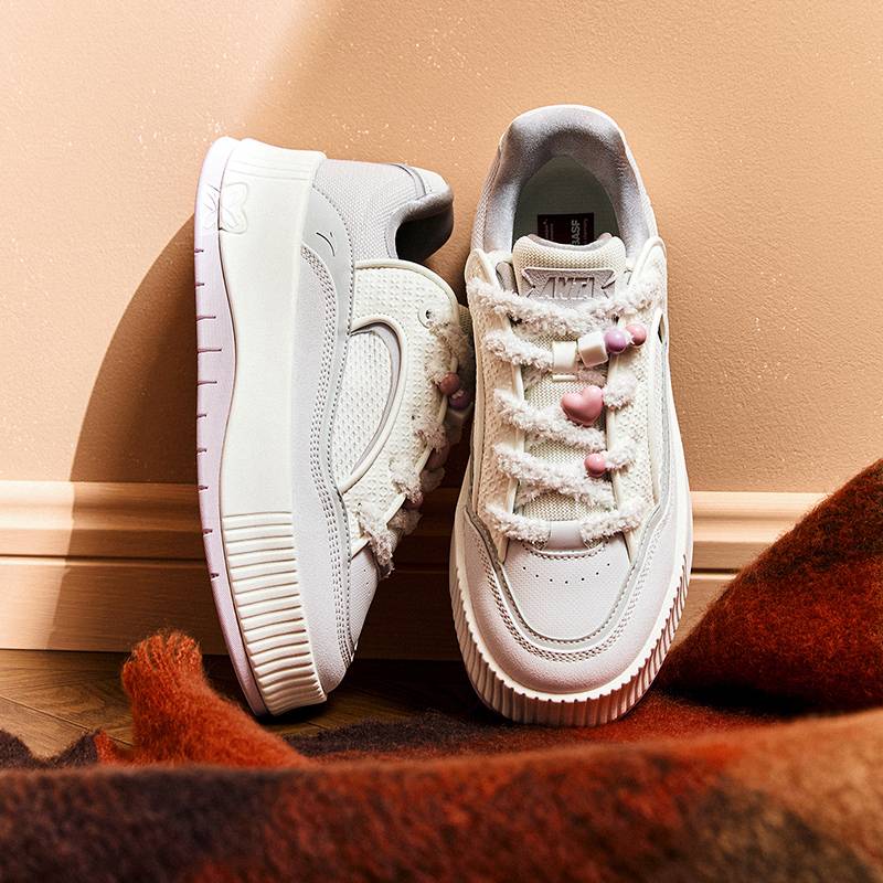 慕斯女子专属板鞋122548035-1