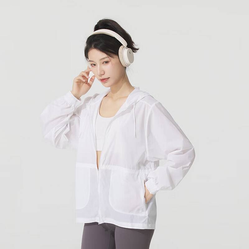 女款运动服健身训练跑步锻炼梭织连帽夹克上衣