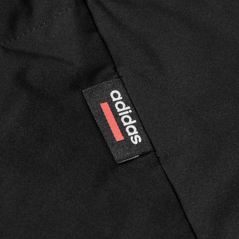 女款户外运动服防风保暖休闲夹克