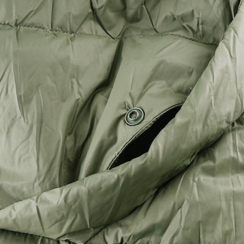 男女同款轻盈舒适保暖梭织羽绒背心L424U046-031F