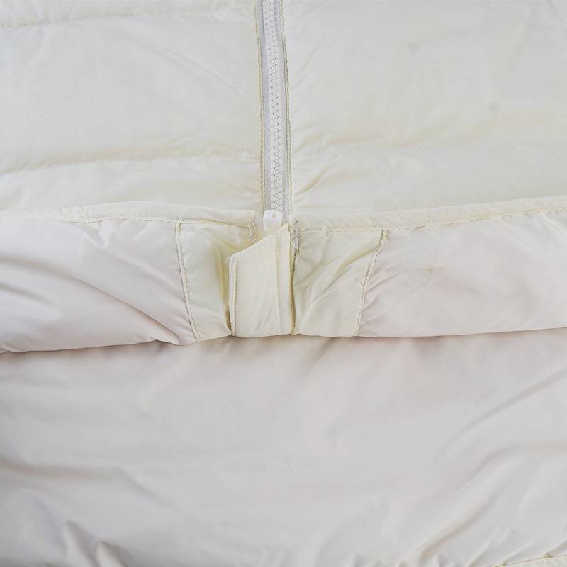 女子城市户外金点热能鹅绒700蓬羽绒服