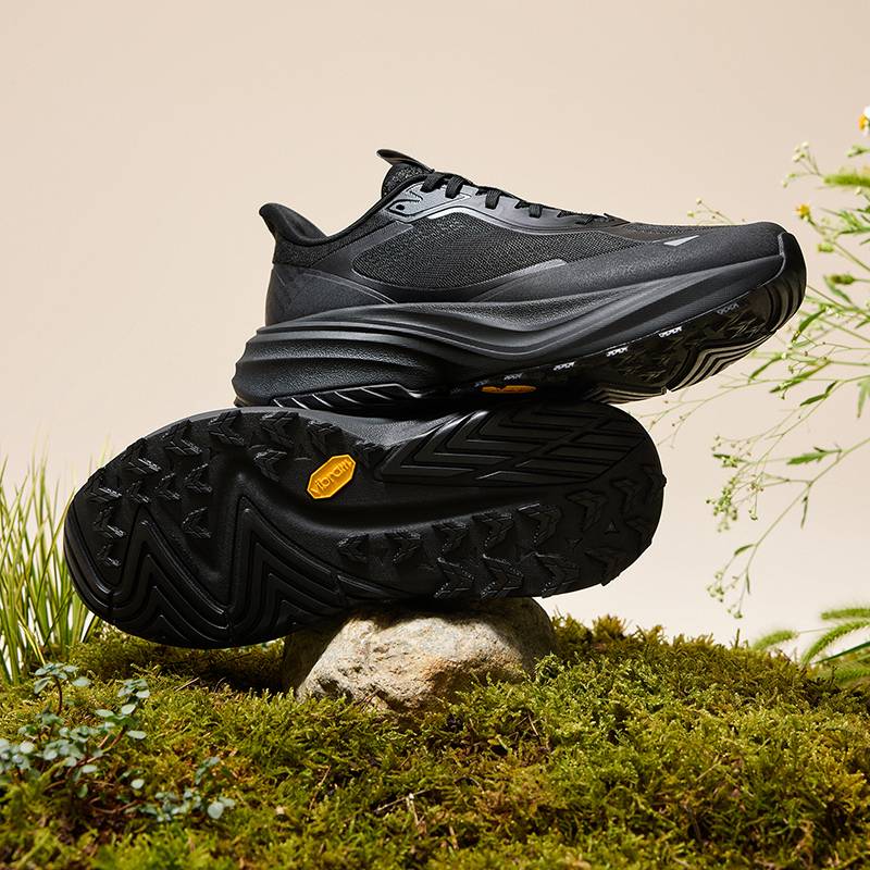 男子户外跑鞋112535590-1