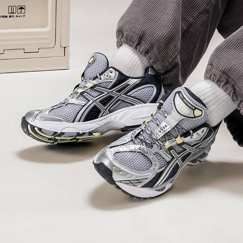 男女同款GEL-NIMBUS 10.1运动鞋透气轻便户外休闲鞋 1203A543-023