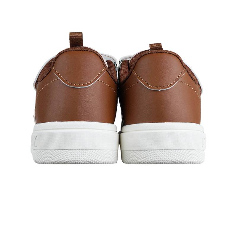 男女童休闲板鞋