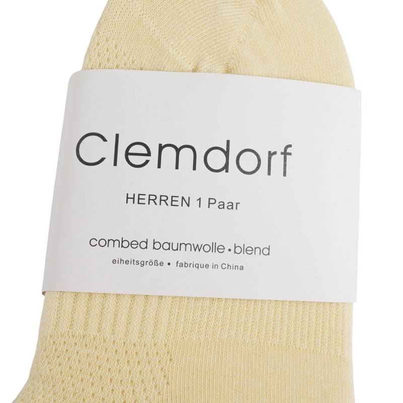 女子中筒棉袜三双装（颜色随机）