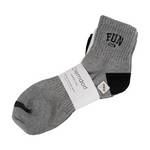 男子运动休闲中筒袜三双装（颜色随机）