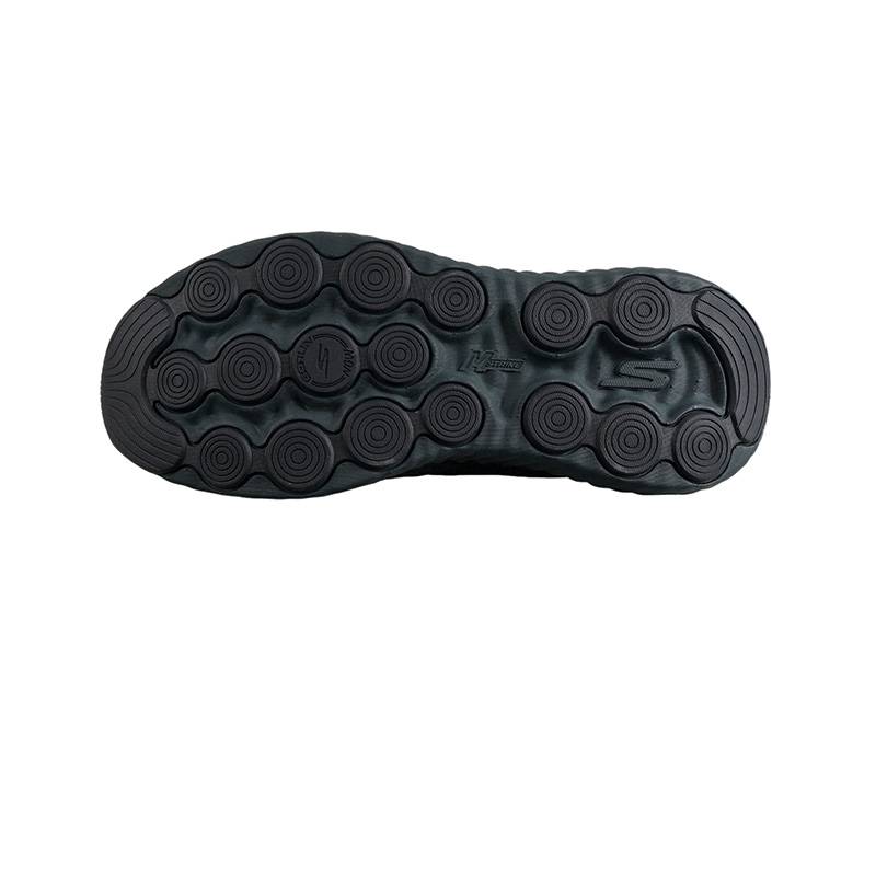 男子GO RUN NOW运动休闲鞋220382-BBK