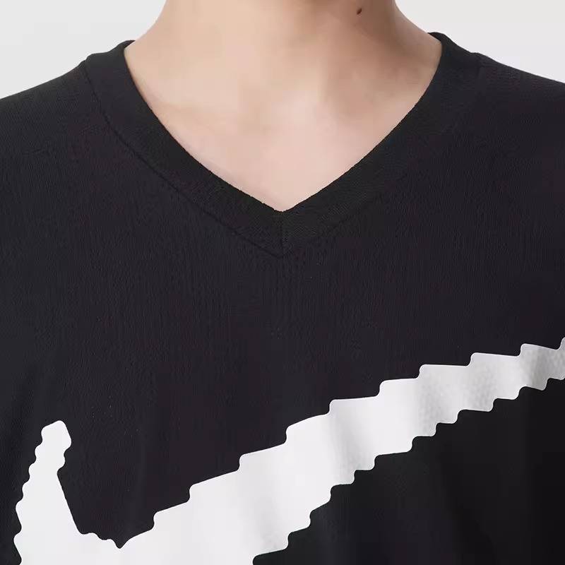 男子休闲印花宽松网眼透气套头衫HV1138010